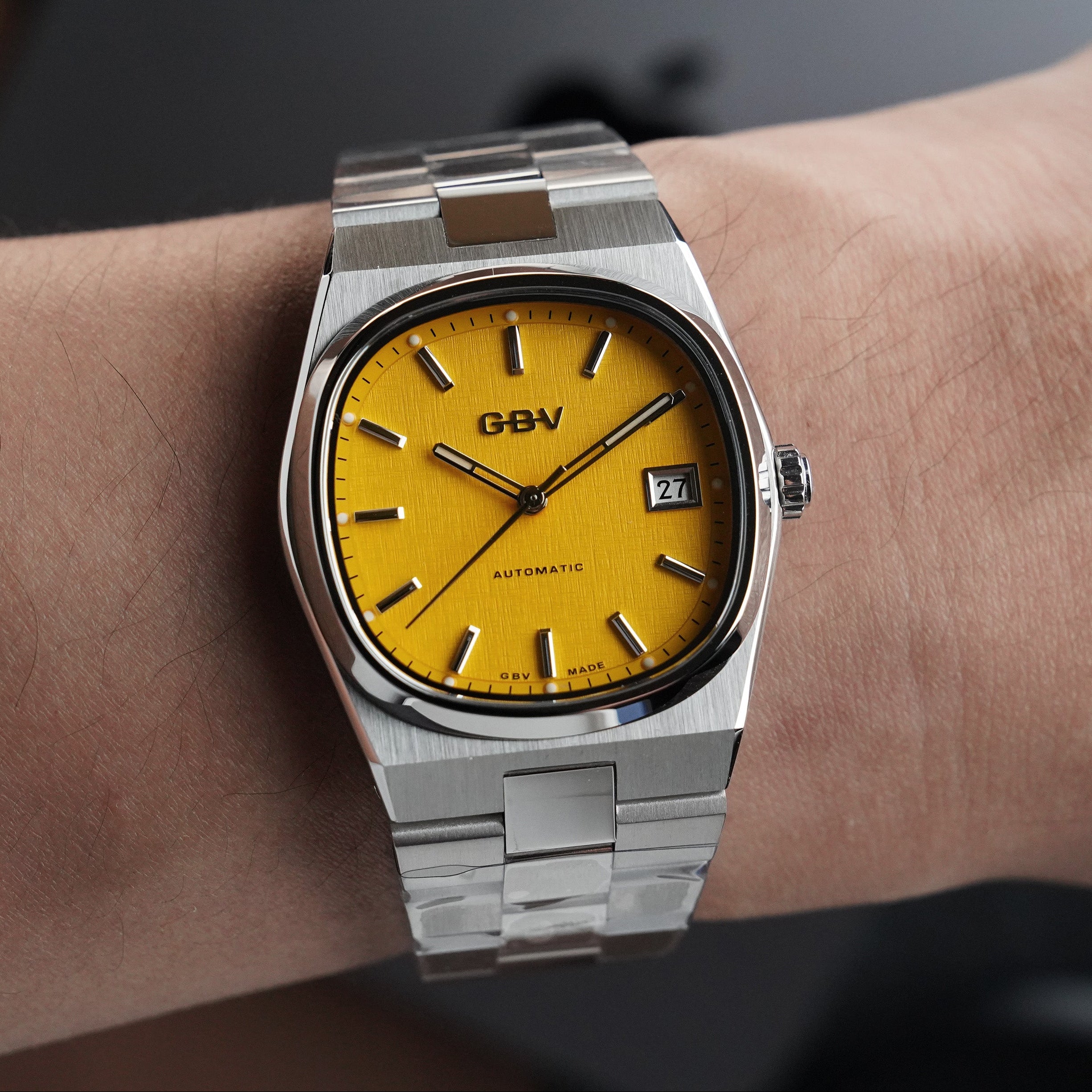 CRT36 Retro watch - Yellow